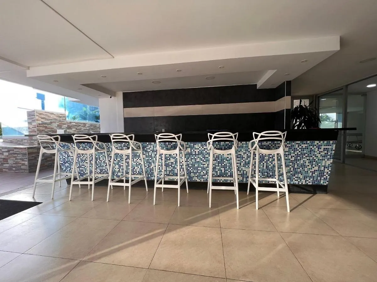 Hermoso Apto Cerca A La Playa Bello Horizonte. Santa Marta  Apartment